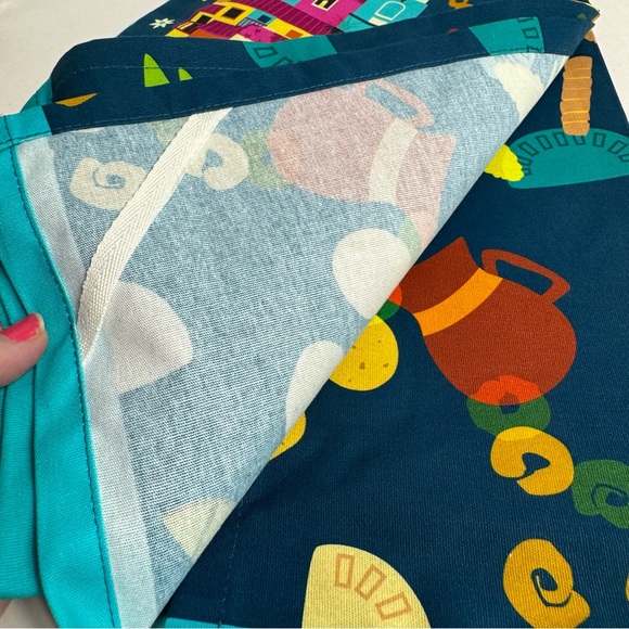 NWT. Disney Potholder And Towel set. Epcot Food And Wine Encanto design. - Picture 9 of 9